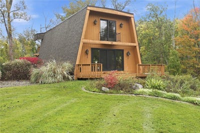 /international/us/64-webster-road-spencerport-ny-110120535211/
