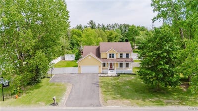 /international/us/1419-loomus-drive-watertown-ny-110108693997/
