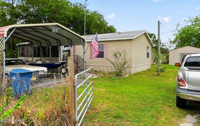 /international/us/163-west-street-oak-hill-fl-110107552907/