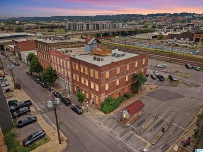 /international/us/2301-morris-avenue-birmingham-al-110108854024/