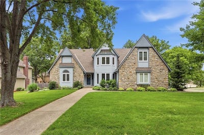 /international/us/2702-nw-cedar-brook-lee-s-summit-mo-110108689767/