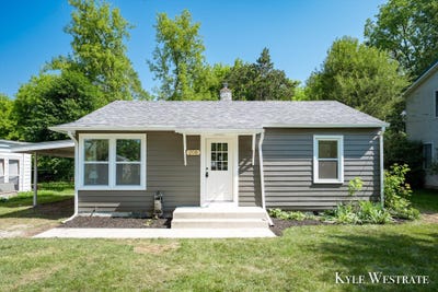 /international/us/206-fairview-street-greenville-mi-110100129722/?lang=en