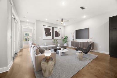 /international/us/4325-jackson-ave-austin-tx-110105342943/
