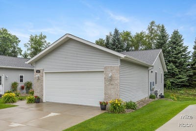 /international/us/1226-silver-ridge-court-greenville-mi-110100863294/
