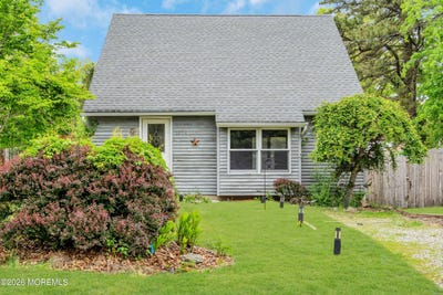 /international/us/1924-hillwood-road-forked-river-nj-110107873088/