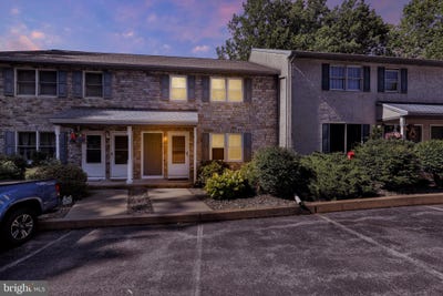 /international/us/10-maplewood-avenue-mohnton-pa-110109088247/