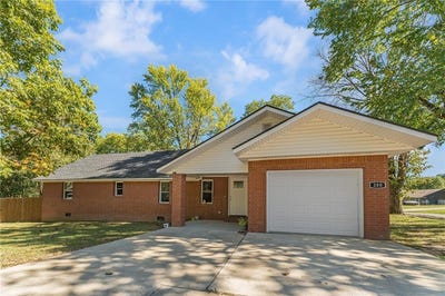 /international/us/200-county-avenue-lincoln-ar-110103034611/