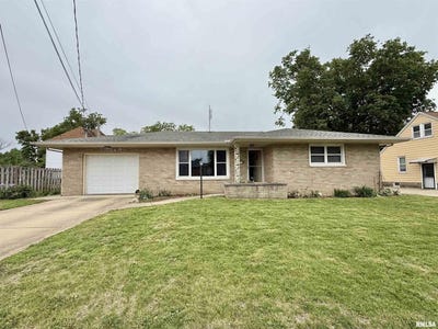 /international/us/1105-s-6th-street-pekin-il-110107717279/