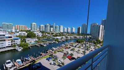/international/us/400-kings-point-drive-sunny-isles-beach-fl-110108020959/