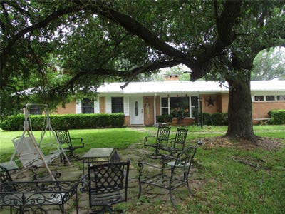 /international/us/1026-county-road-1145-no-city-tx-110107884314/