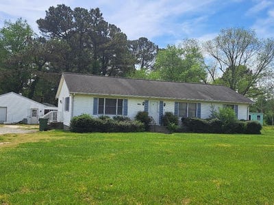 /international/us/12164-crown-ave-exmore-va-110108491182/