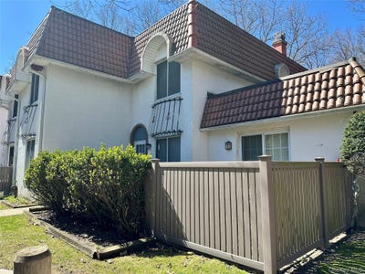 /international/us/280-brettonwoods-drive-coram-ny-110107264400/