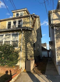 /international/us/137-33-96th-place-ozone-park-ny-110096220999/