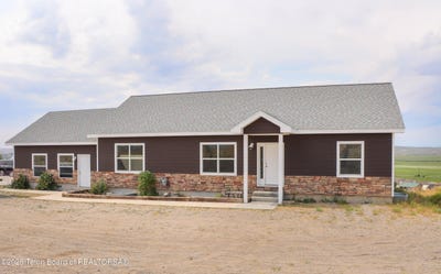 /international/us/47-wild-west-place-pinedale-wy-110101243613/