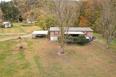 /international/us/90-chambers-drive-danville-wv-110104021664/