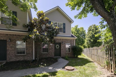 /international/us/1123-oatlands-park-lexington-ky-110108023623/