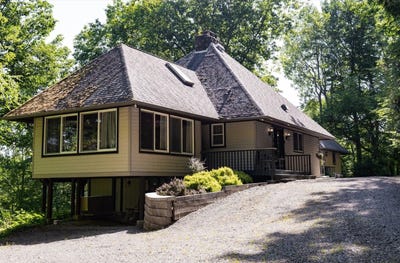 /international/us/582-mosteller-rd-montoursville-pa-110109645619/