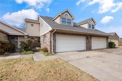 /international/us/1020-w-cypress-street-rogers-ar-110103677595/