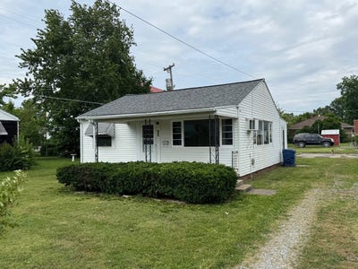 /international/us/210-7th-st-carmi-il-110108631231/