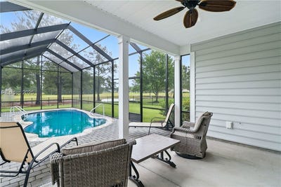 /international/us/919-wiregrass-way-hardeeville-sc-110099530127/