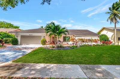 /international/us/355-deer-creek-woodlake-lane-deerfield-beach-fl-110101039212/
