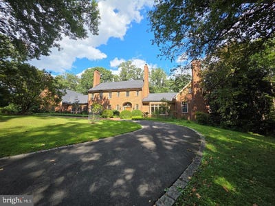 /international/us/19-piney-glen-ct-potomac-md-110107540571/