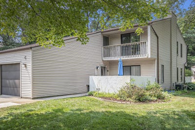 /international/us/17472-parkwood-drive-spring-lake-mi-110101480116/