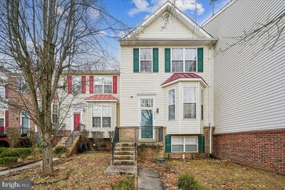 /international/us/15216-brazil-circle-woodbridge-va-110106229894/