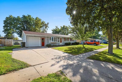 /international/us/923-amhart-drive-de-pere-wi-110120029813/