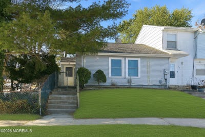 /international/us/21-potomac-court-barnegat-nj-110108450860/