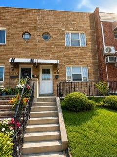 /international/us/1019-116th-street-flushing-ny-110109586746/