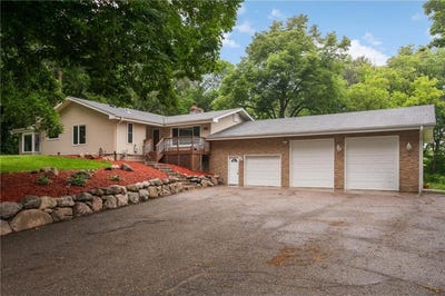 /international/us/20840-hidden-ponds-drive-rogers-mn-110108885383/