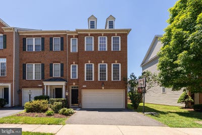 /international/us/12753-heron-ridge-drive-fairfax-va-110120027143/