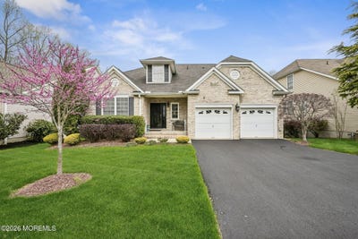 /international/us/202-scarborough-way-marlboro-nj-110107285123/