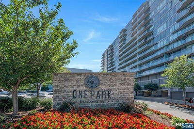 /international/us/320-adolphus-avenue-cliffside-park-nj-110106569407/