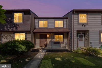 /international/us/8796-discovery-boulevard-walkersville-md-110108178853/