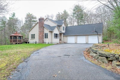 /international/us/2060-maple-street-dighton-ma-110107542027/