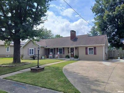 /international/us/403-w-8th-street-johnston-city-il-110101360681/?lang=en