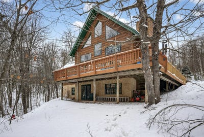 /international/us/16455-sand-hill-road-mason-wi-110106784220/
