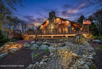 /international/us/18-hazelwood-drive-lake-harmony-pa-110107893843/