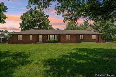 /international/us/26966-willow-drive-paola-ks-110108476803/