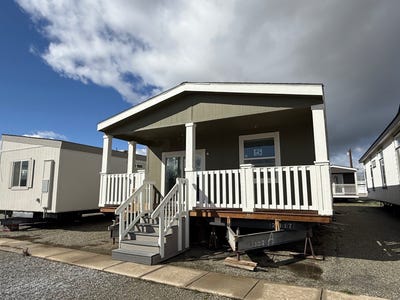 /international/us/557-almond-st-wildomar-ca-110105837641/