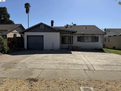 /international/us/1746-e-22nd-st-merced-ca-110120137819/
