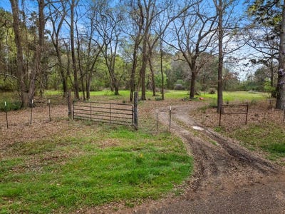 /international/us/cr1124-old-hwy-11-road-daingerfield-tx-110106350082/