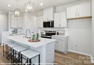 /international/us/2574-selbourne-drive-gastonia-nc-110108196371/