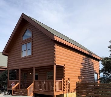 /international/us/1079-towering-oaks-drive-sevierville-tn-110101236604/