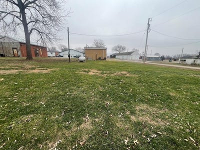 /international/us/2nd-street-ludlow-mo-110106353115/
