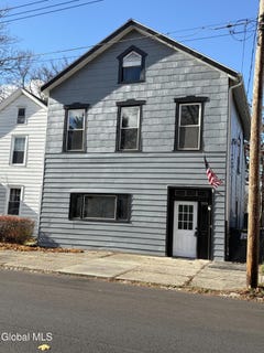 /international/us/1819-7th-avenue-watervliet-ny-110105425932/