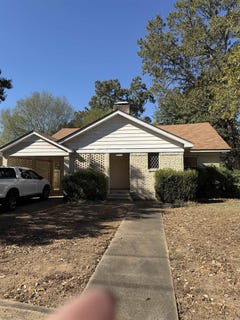 /international/us/414-mccright-benton-ar-110120766482/