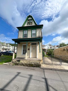 /international/us/865-w-water-street-coal-township-pa-110100633911/
